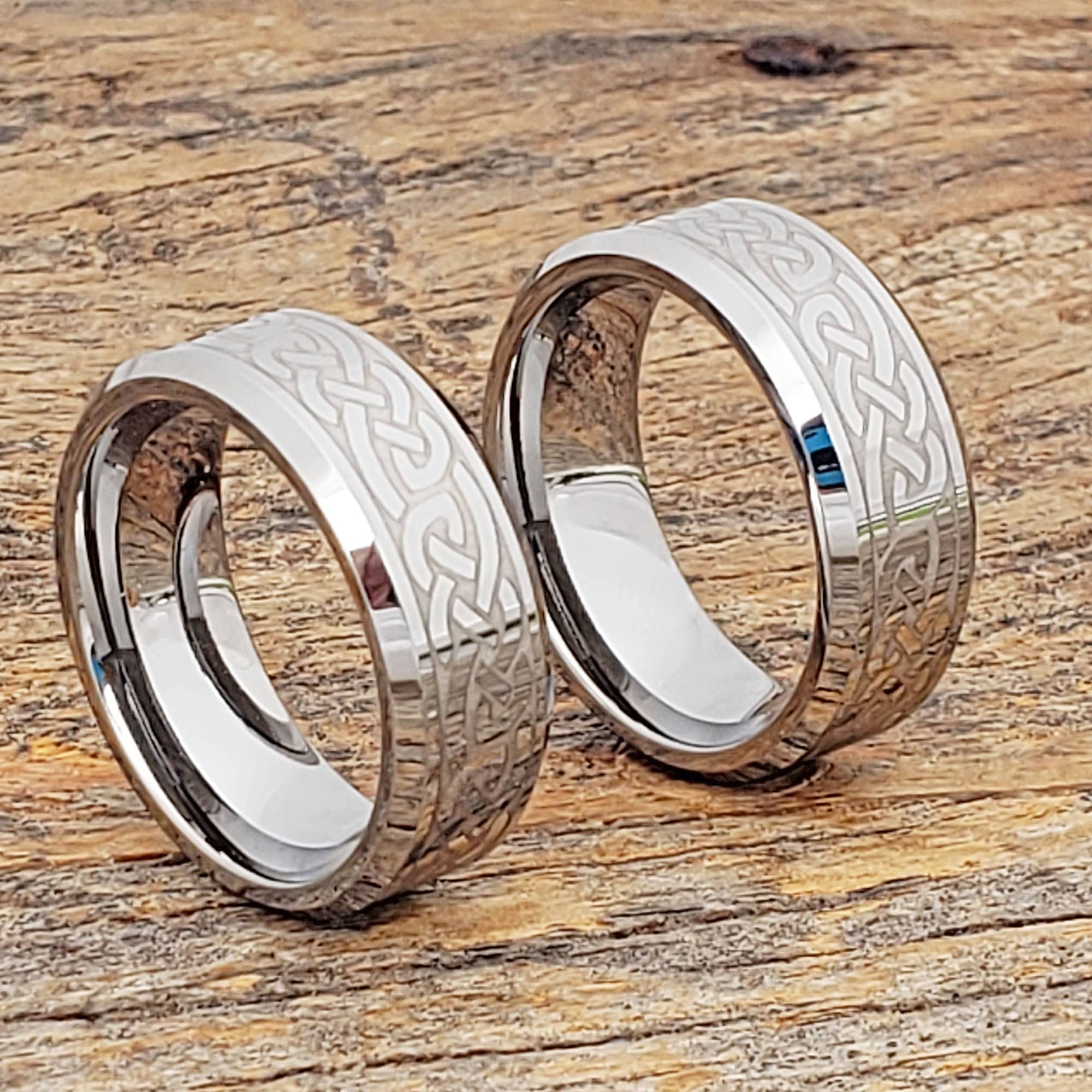 Silver dainty Claddagh Ring with Celtic Braid - Irish Claddagh Ring