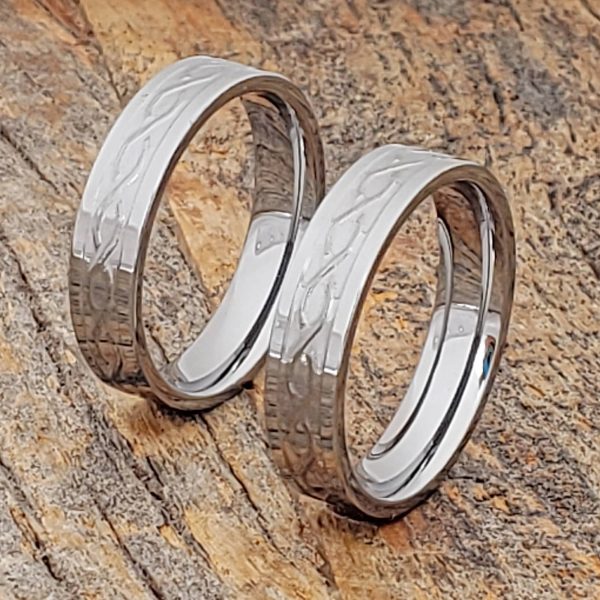 jupiter-5mm-matching-carved-infinity-rings