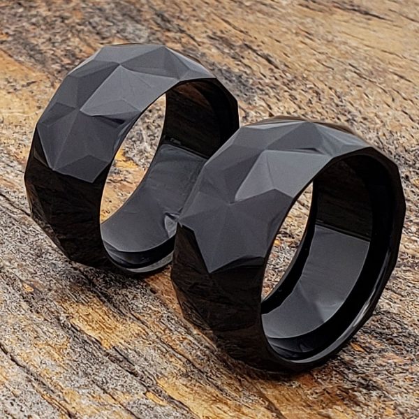 pavo-black-mens-faceted-ring