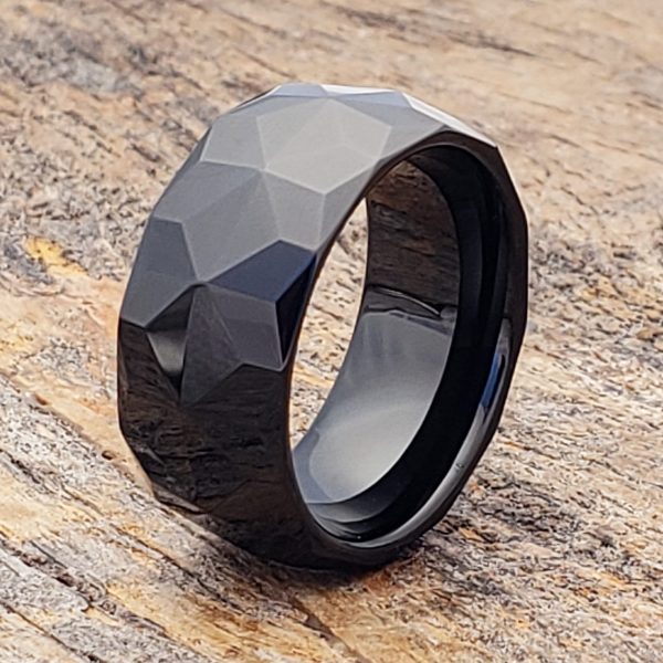 pavo-black-mens-faceted-ring